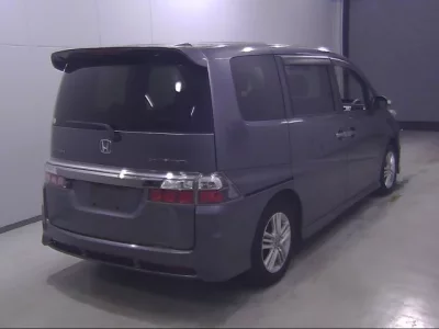 Honda STEP WAGON  с аукциона в Японии