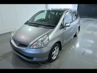 Honda FIT лот № 29169 оценка 3  с аукциона в Японии 1