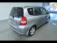 Honda FIT лот № 29169 оценка 3  с аукциона в Японии 2
