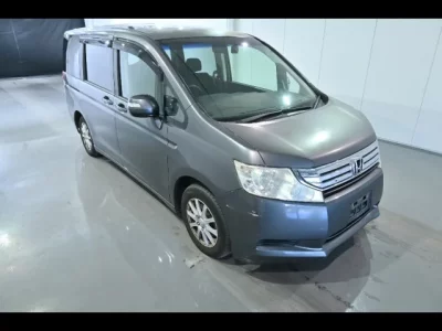 Honda STEP WAGON  с аукциона в Японии