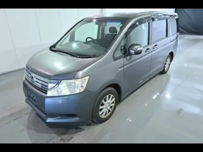 Honda STEP WAGON  с аукциона в Японии