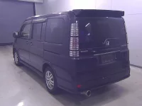 Honda STEP WAGON лот № 19112 оценка 3.5  с аукциона в Японии 3