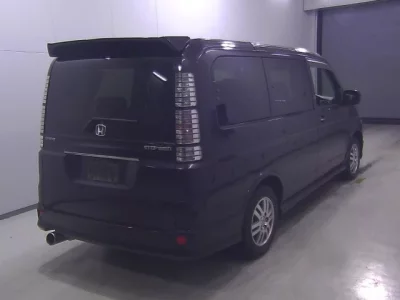 Honda STEP WAGON  с аукциона в Японии