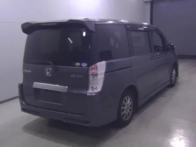 Honda STEP WAGON  с аукциона в Японии