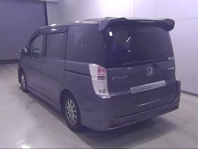 Honda STEP WAGON  с аукциона в Японии