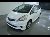 Honda FIT лот № 29188 оценка 3.5  с аукциона в Японии 1
