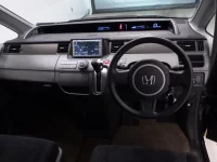 Honda STEP WAGON лот № 19134 оценка 3  с аукциона в Японии 4