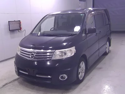 Nissan SERENA  с аукциона в Японии