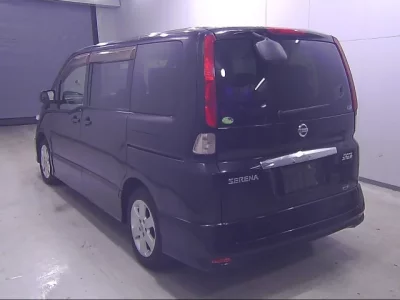 Nissan SERENA  с аукциона в Японии