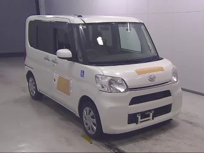 Daihatsu TANTO  с аукциона в Японии