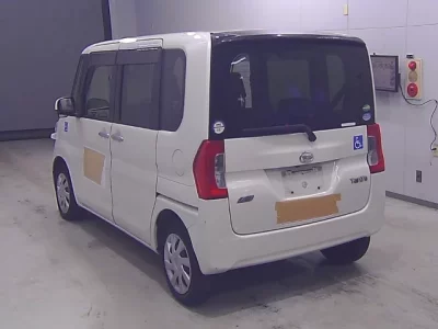 Daihatsu TANTO  с аукциона в Японии