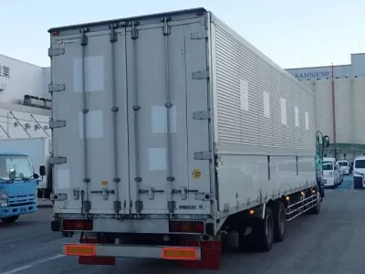 Isuzu GIGA  с аукциона в Японии