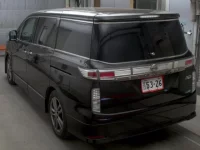 Nissan ELGRAND лот № 9504 оценка R  с аукциона в Японии 1