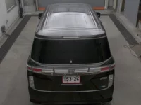 Nissan ELGRAND лот № 9504 оценка R  с аукциона в Японии 6