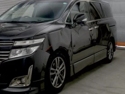 Nissan ELGRAND  с аукциона в Японии