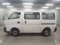 Nissan CARAVAN VAN лот № 10011 оценка R  с аукциона в Японии 3
