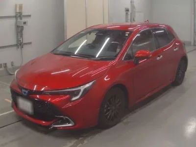 Toyota COROLLA SPORT  с аукциона в Японии