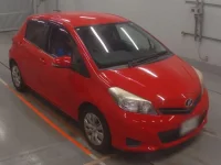 Toyota VITZ лот № 10018 оценка 3.5  с аукциона в Японии 4