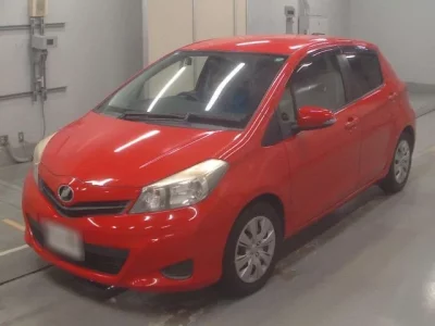 Toyota VITZ  с аукциона в Японии