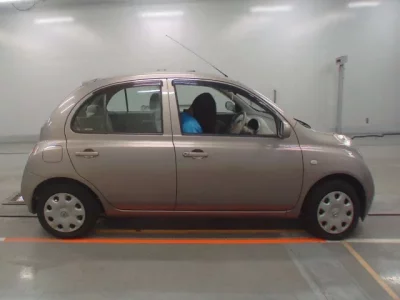Nissan MARCH  с аукциона в Японии