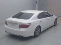 Lexus LS лот № 4047 оценка 3.5  с аукциона в Японии 1