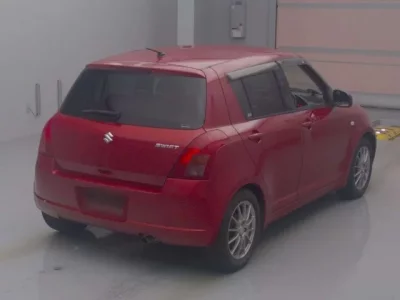 Suzuki SWIFT  с аукциона в Японии