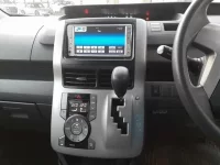 Toyota VOXY лот № 10031 оценка R  с аукциона в Японии 8