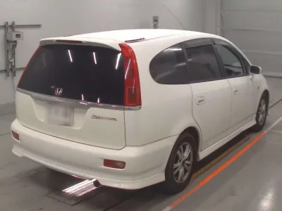 Honda STREAM  с аукциона в Японии