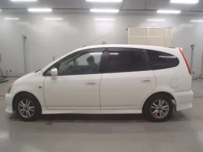 Honda STREAM  с аукциона в Японии
