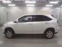 Toyota HARRIER лот № 33028 оценка 4.5  с аукциона в Японии 3