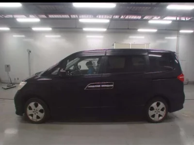 Honda ELYSION  с аукциона в Японии