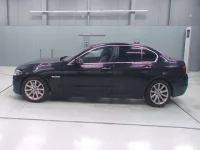 BMW 5-Series лот № 70035 оценка 4  с аукциона в Японии 3