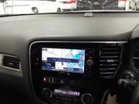 Mitsubishi OUTLANDER PHEV лот № 10050 оценка 4  с аукциона в Японии 8