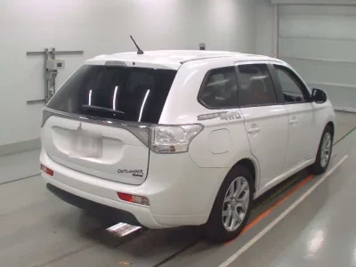 Mitsubishi OUTLANDER PHEV