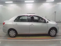 Toyota BELTA лот № 36034 оценка 4  с аукциона в Японии 2