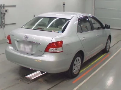 Toyota BELTA  с аукциона в Японии