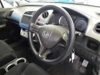 Honda STREAM лот № 70052 оценка R  с аукциона в Японии 6
