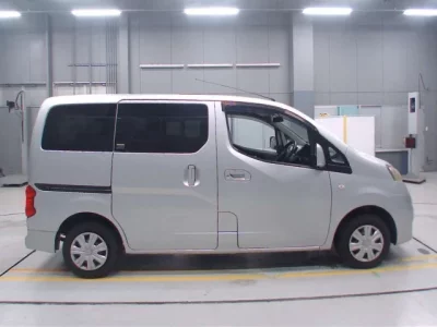 Mitsubishi DELICA D3