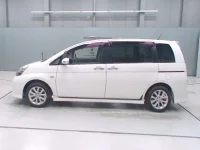 Toyota ISIS лот № 70055 оценка 3.5  с аукциона в Японии 3