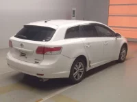 Toyota AVENSIS WAGON лот № 72038 оценка 4  с аукциона в Японии 1