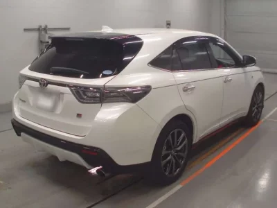 Toyota HARRIER  с аукциона в Японии