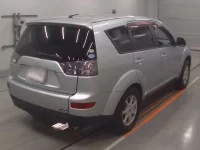 Mitsubishi OUTLANDER лот № 10091 оценка 3.5  с аукциона в Японии 1
