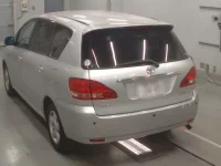 Toyota IPSUM лот № 10104 оценка 3.5  с аукциона в Японии 5