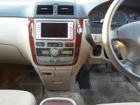 Toyota IPSUM лот № 10104 оценка 3.5  с аукциона в Японии 8