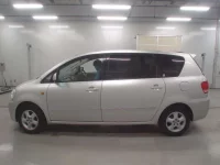 Toyota IPSUM лот № 10104 оценка 3.5  с аукциона в Японии 3