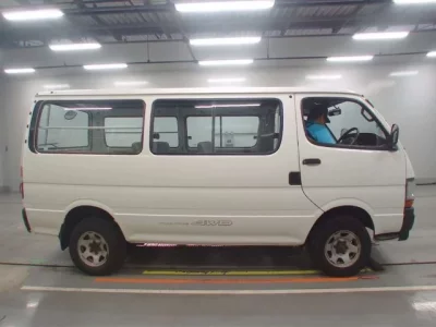 Toyota HIACE VAN  с аукциона в Японии