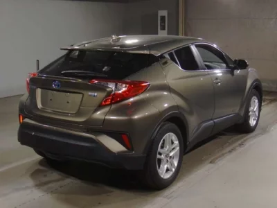 Toyota C-HR  с аукциона в Японии