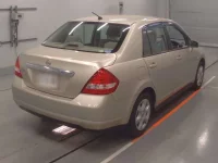 Nissan TIIDA LATIO лот № 10138 оценка 3.5  с аукциона в Японии 1