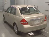 Nissan TIIDA LATIO лот № 10138 оценка 3.5  с аукциона в Японии 5