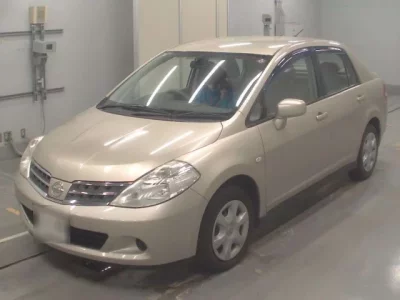 Nissan TIIDA LATIO